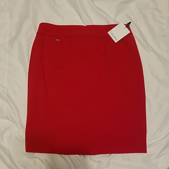 Red calvin klein  skirt. - Picture 2 of 6